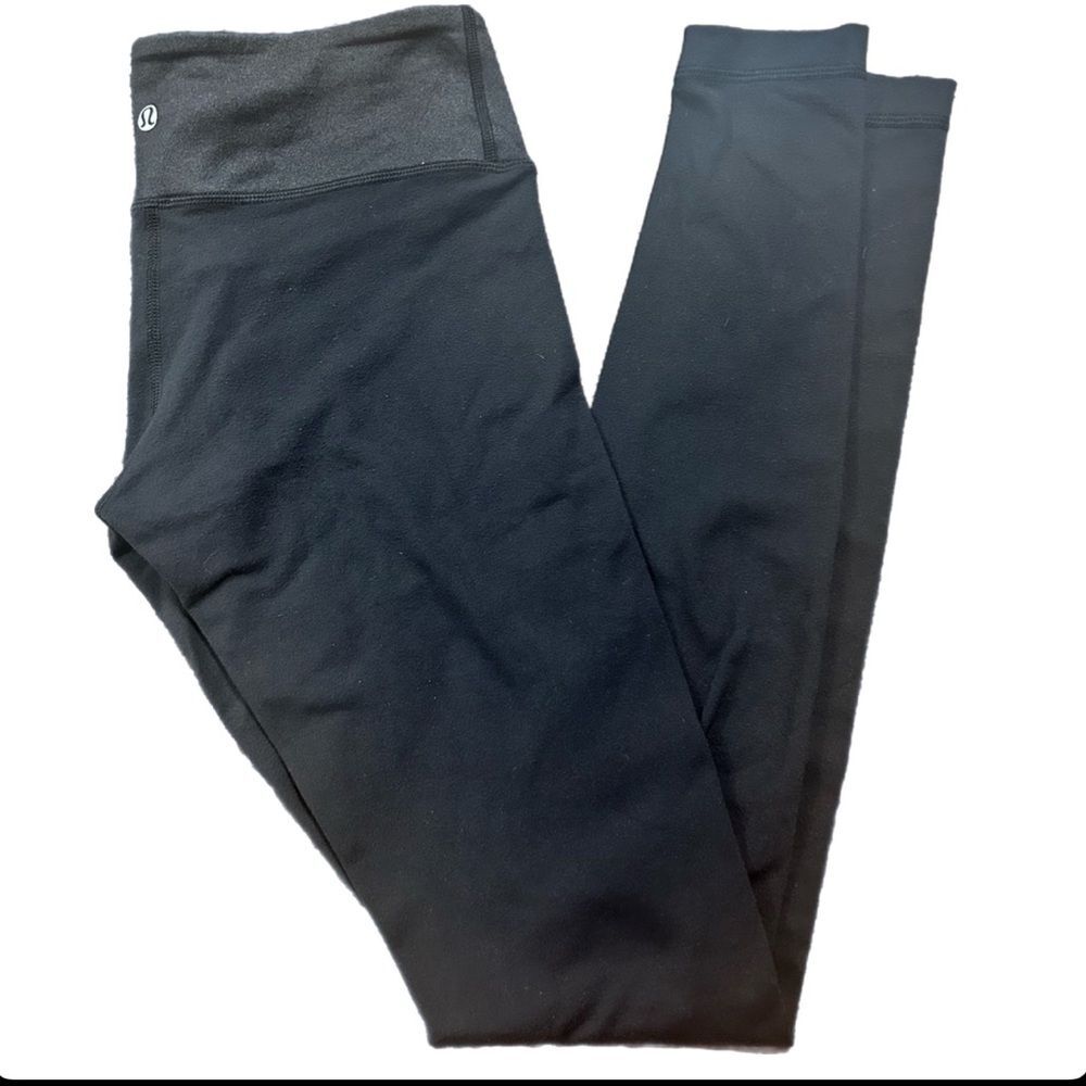 Lululemon Black Leggings Size 4 30” Inseam *Small flaws* Shiny Waistband